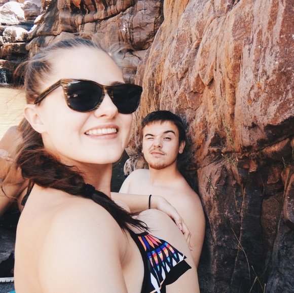 Welcome! ๐ผ - Picture 1 of 3